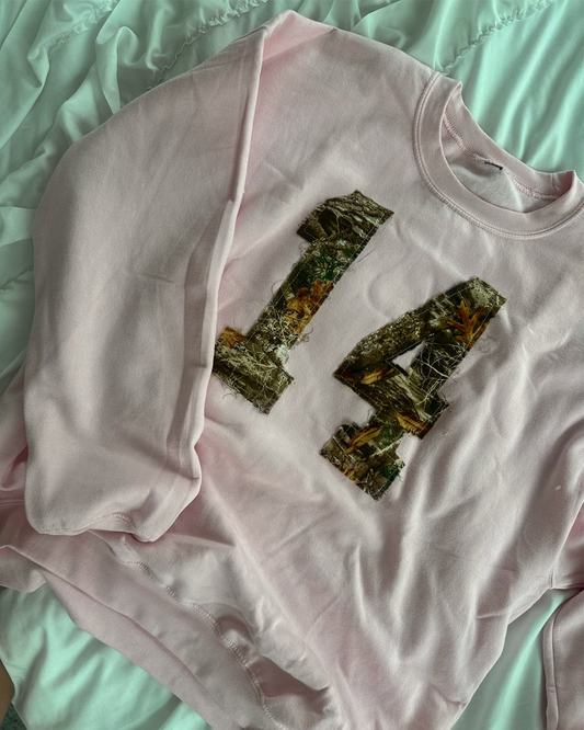 PINK CAMO SWEATSHIRT™